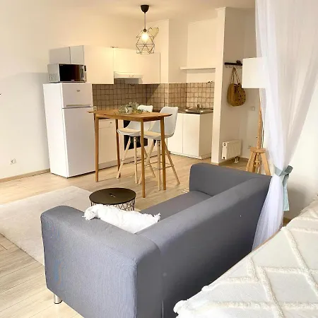 Lägenhet Vendel7apartman *
